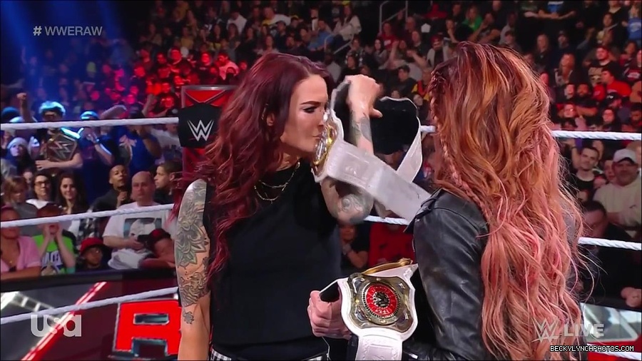 WWE_Monday_Night_Raw_2023_03_06_720p_HDTV_x264-NWCHD_mp4_007183821.jpg