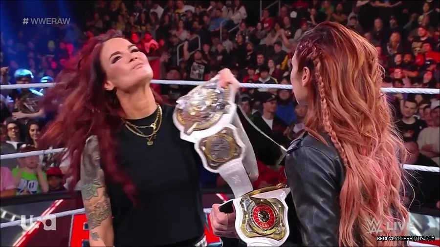 WWE_Monday_Night_Raw_2023_03_06_720p_HDTV_x264-NWCHD_mp4_007185022.jpg