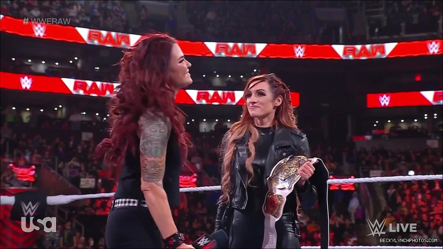 WWE_Monday_Night_Raw_2023_03_06_720p_HDTV_x264-NWCHD_mp4_007185423.jpg