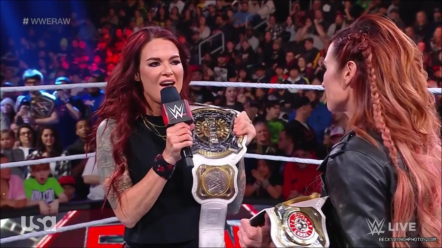 WWE_Monday_Night_Raw_2023_03_06_720p_HDTV_x264-NWCHD_mp4_007187425.jpg