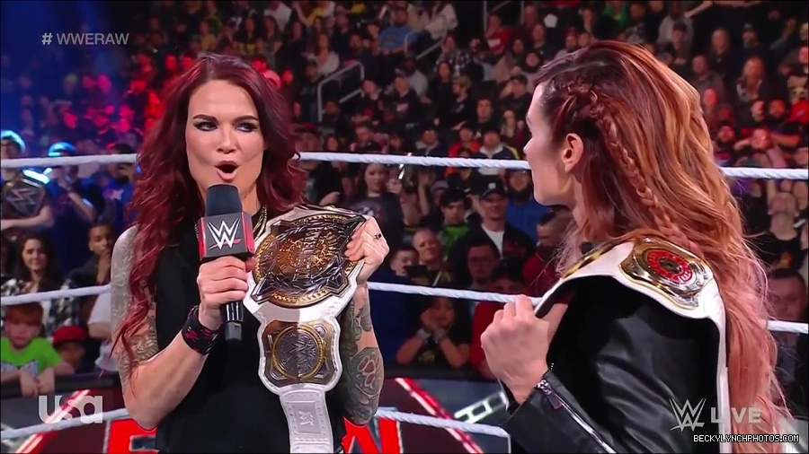 WWE_Monday_Night_Raw_2023_03_06_720p_HDTV_x264-NWCHD_mp4_007191028.jpg