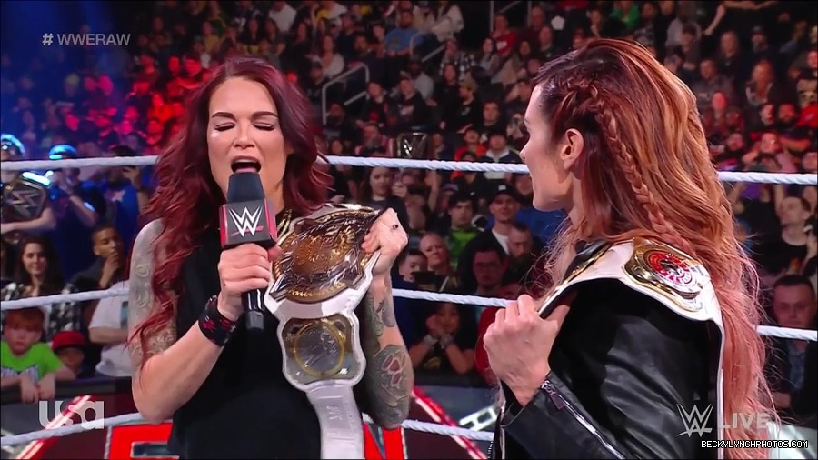 WWE_Monday_Night_Raw_2023_03_06_720p_HDTV_x264-NWCHD_mp4_007191829.jpg