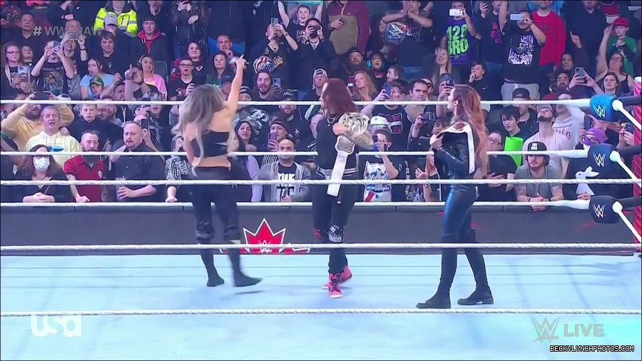 WWE_Monday_Night_Raw_2023_03_06_720p_HDTV_x264-NWCHD_mp4_007234272.jpg