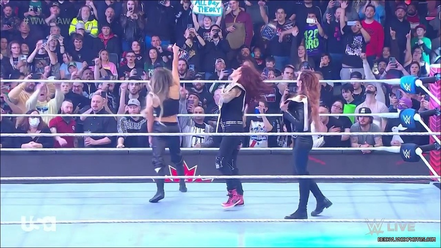 WWE_Monday_Night_Raw_2023_03_06_720p_HDTV_x264-NWCHD_mp4_007234672.jpg
