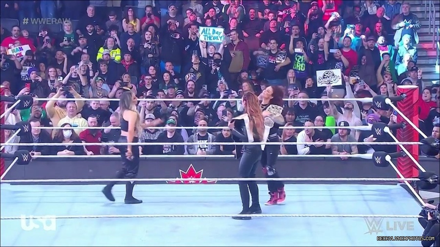 WWE_Monday_Night_Raw_2023_03_06_720p_HDTV_x264-NWCHD_mp4_007236674.jpg