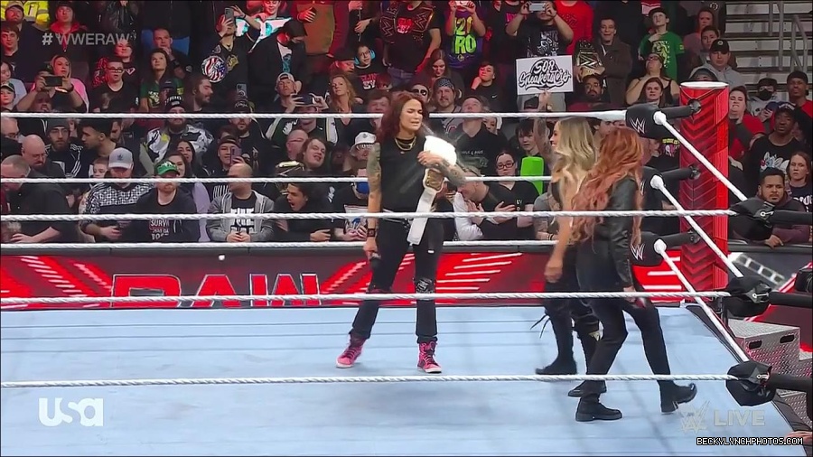 WWE_Monday_Night_Raw_2023_03_06_720p_HDTV_x264-NWCHD_mp4_007242280.jpg