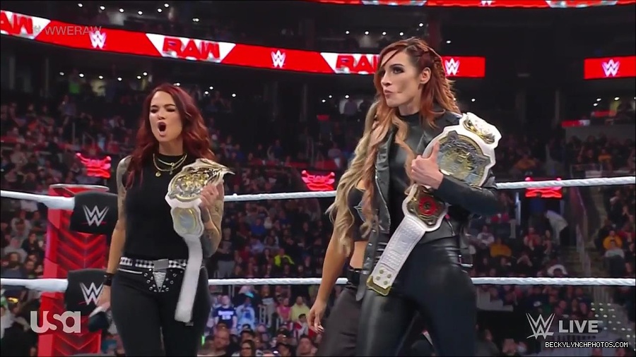 WWE_Monday_Night_Raw_2023_03_06_720p_HDTV_x264-NWCHD_mp4_007277114.jpg