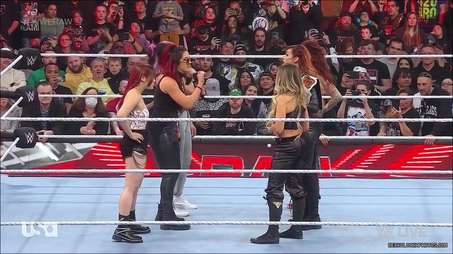WWE_Monday_Night_Raw_2023_03_06_720p_HDTV_x264-NWCHD_mp4_007307545.jpg
