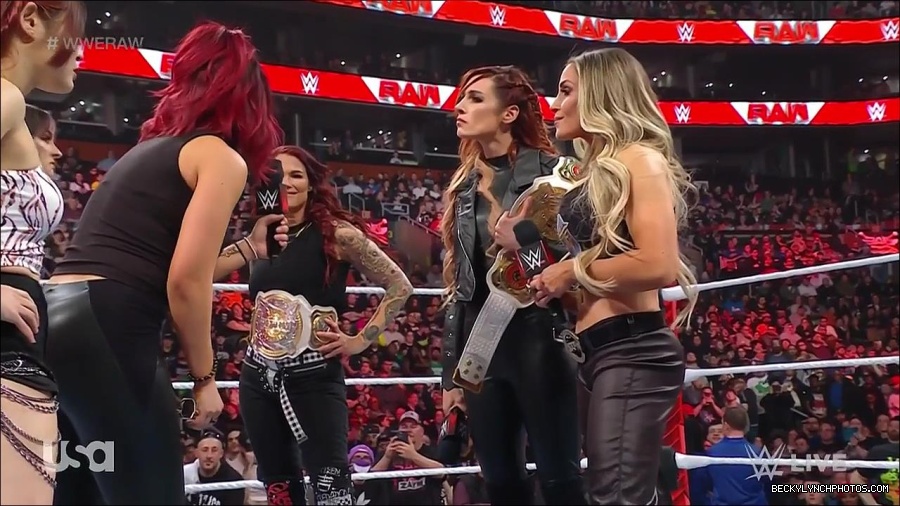 WWE_Monday_Night_Raw_2023_03_06_720p_HDTV_x264-NWCHD_mp4_007311949.jpg