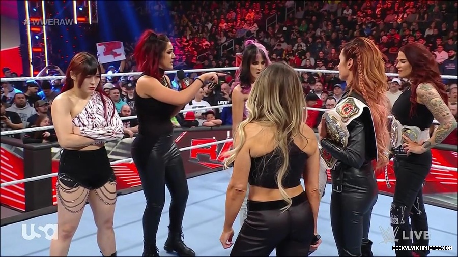 WWE_Monday_Night_Raw_2023_03_06_720p_HDTV_x264-NWCHD_mp4_007318356.jpg