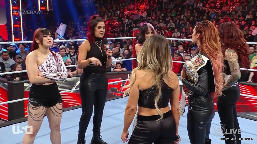 WWE_Monday_Night_Raw_2023_03_06_720p_HDTV_x264-NWCHD_mp4_007324362.jpg