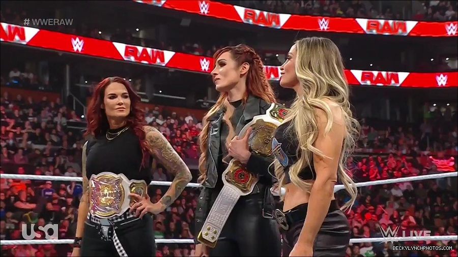 WWE_Monday_Night_Raw_2023_03_06_720p_HDTV_x264-NWCHD_mp4_007326364.jpg