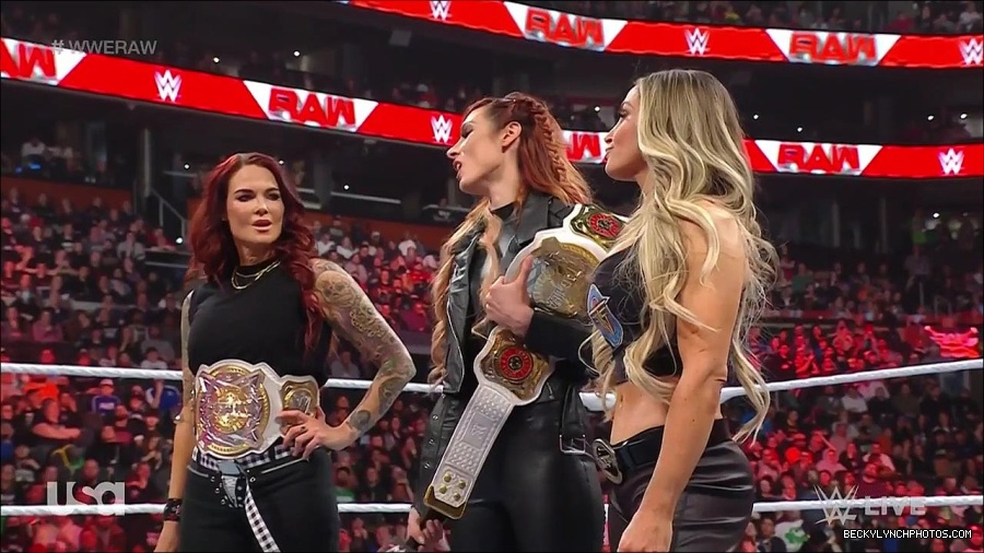 WWE_Monday_Night_Raw_2023_03_06_720p_HDTV_x264-NWCHD_mp4_007326764.jpg