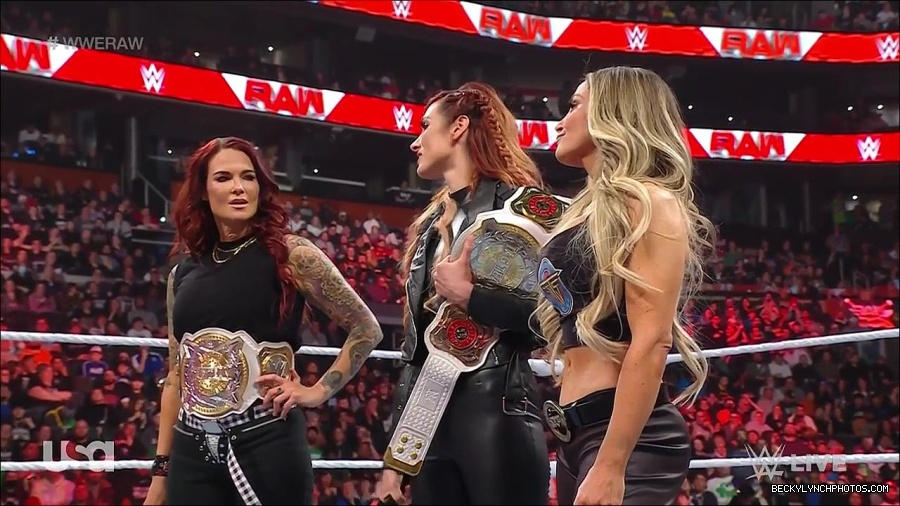 WWE_Monday_Night_Raw_2023_03_06_720p_HDTV_x264-NWCHD_mp4_007327164.jpg