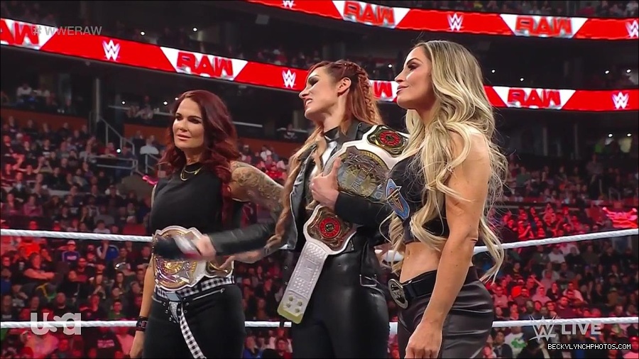 WWE_Monday_Night_Raw_2023_03_06_720p_HDTV_x264-NWCHD_mp4_007328766.jpg