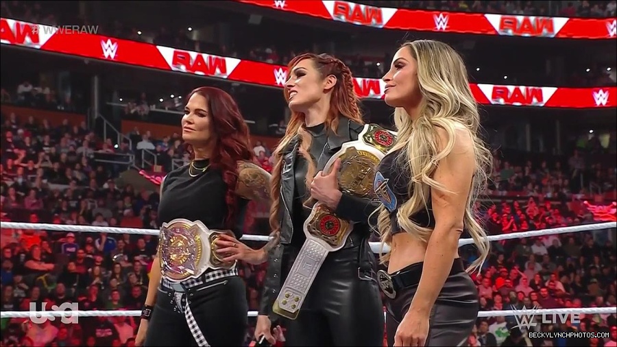 WWE_Monday_Night_Raw_2023_03_06_720p_HDTV_x264-NWCHD_mp4_007329567.jpg