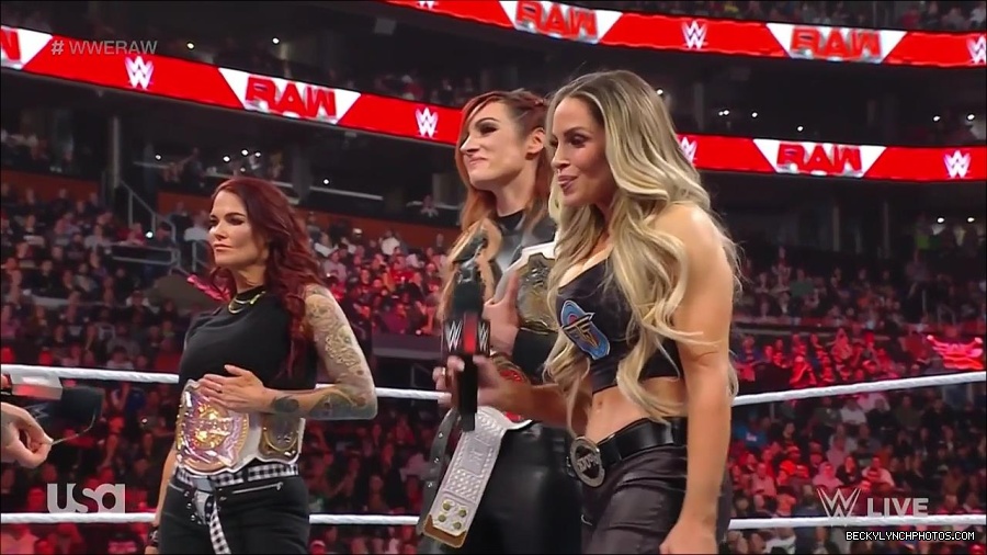 WWE_Monday_Night_Raw_2023_03_06_720p_HDTV_x264-NWCHD_mp4_007336774.jpg
