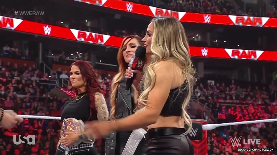 WWE_Monday_Night_Raw_2023_03_06_720p_HDTV_x264-NWCHD_mp4_007337975.jpg