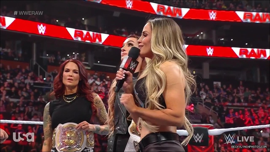 WWE_Monday_Night_Raw_2023_03_06_720p_HDTV_x264-NWCHD_mp4_007340378.jpg