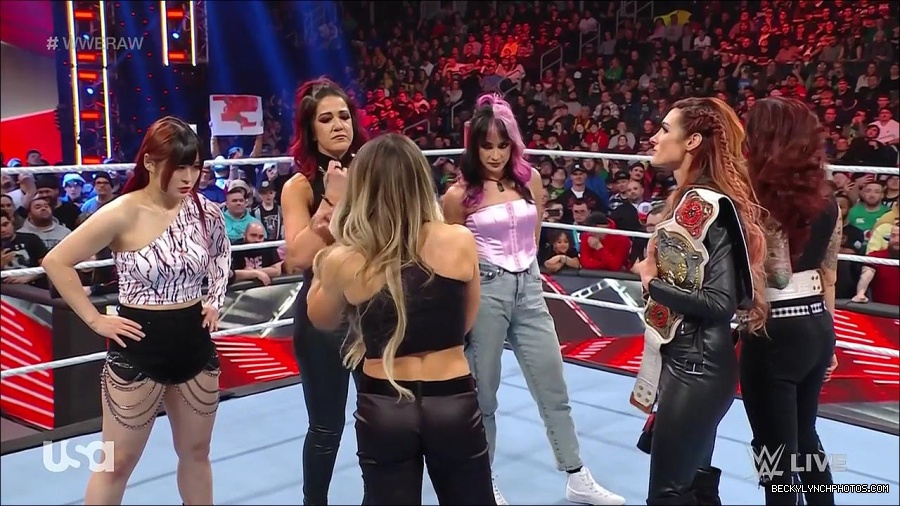 WWE_Monday_Night_Raw_2023_03_06_720p_HDTV_x264-NWCHD_mp4_007341579.jpg