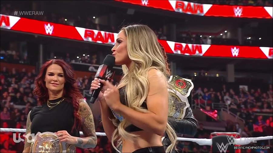WWE_Monday_Night_Raw_2023_03_06_720p_HDTV_x264-NWCHD_mp4_007345583.jpg