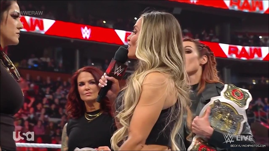 WWE_Monday_Night_Raw_2023_03_06_720p_HDTV_x264-NWCHD_mp4_007350388.jpg