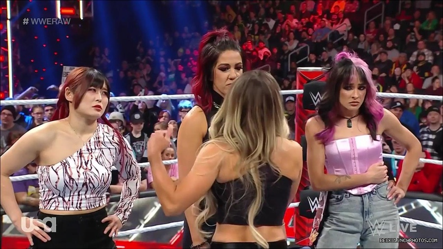 WWE_Monday_Night_Raw_2023_03_06_720p_HDTV_x264-NWCHD_mp4_007361999.jpg