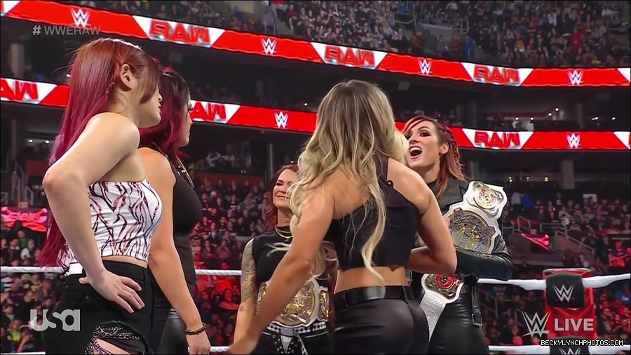 WWE_Monday_Night_Raw_2023_03_06_720p_HDTV_x264-NWCHD_mp4_007365603.jpg