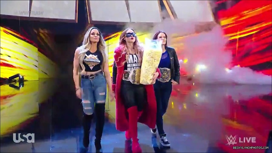 WWE_Monday_Night_Raw_2023_03_20_720p_HDTV_x264-NWCHD_mp4_005024945.jpg