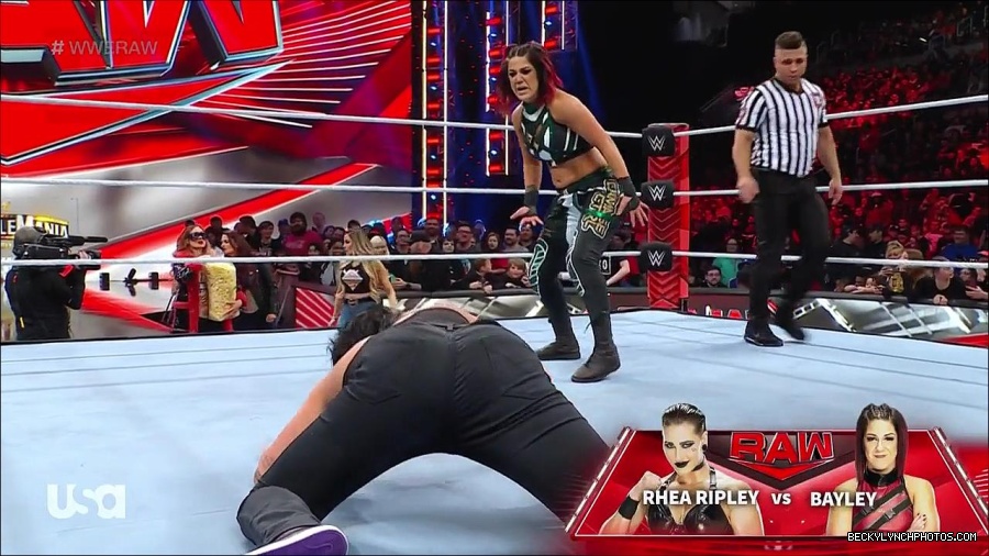 WWE_Monday_Night_Raw_2023_03_20_720p_HDTV_x264-NWCHD_mp4_005037357.jpg