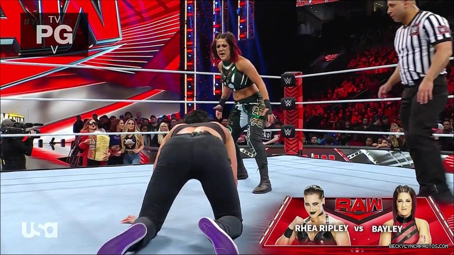 WWE_Monday_Night_Raw_2023_03_20_720p_HDTV_x264-NWCHD_mp4_005039359.jpg