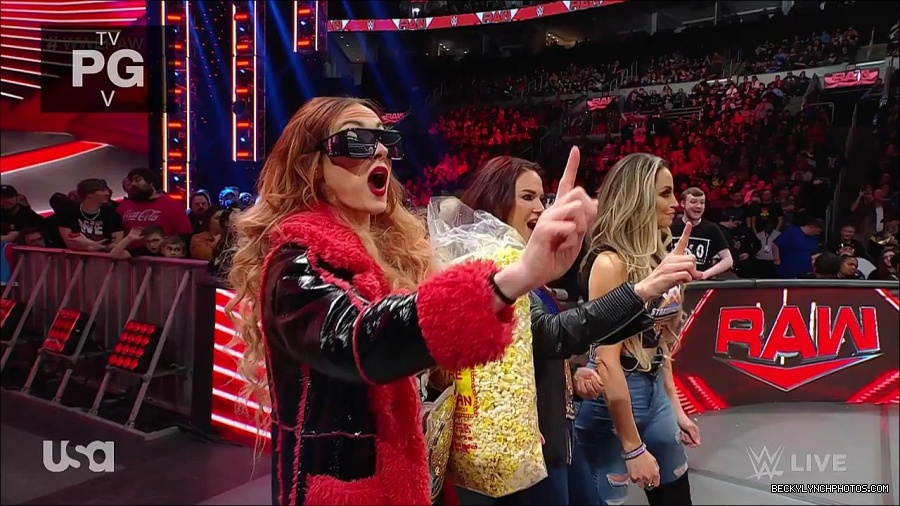 WWE_Monday_Night_Raw_2023_03_20_720p_HDTV_x264-NWCHD_mp4_005049369.jpg
