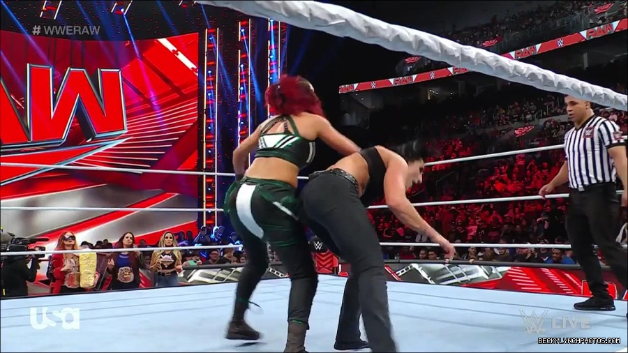 WWE_Monday_Night_Raw_2023_03_20_720p_HDTV_x264-NWCHD_mp4_005112232.jpg