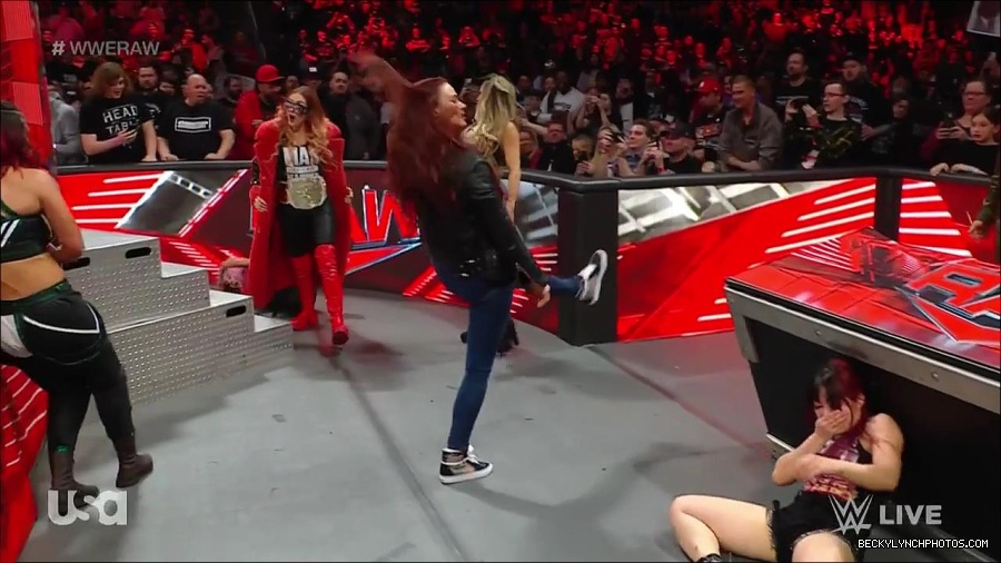 WWE_Monday_Night_Raw_2023_03_20_720p_HDTV_x264-NWCHD_mp4_005201521.jpg