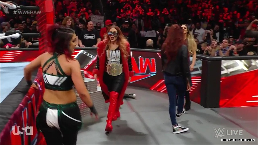 WWE_Monday_Night_Raw_2023_03_20_720p_HDTV_x264-NWCHD_mp4_005202723.jpg