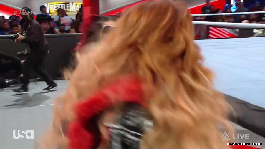 WWE_Monday_Night_Raw_2023_03_20_720p_HDTV_x264-NWCHD_mp4_005206727.jpg