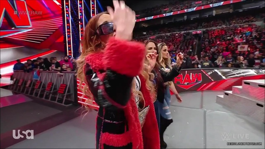 WWE_Monday_Night_Raw_2023_03_20_720p_HDTV_x264-NWCHD_mp4_005232753.jpg