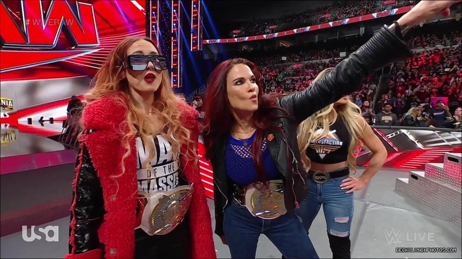 WWE_Monday_Night_Raw_2023_03_20_720p_HDTV_x264-NWCHD_mp4_005238358.jpg