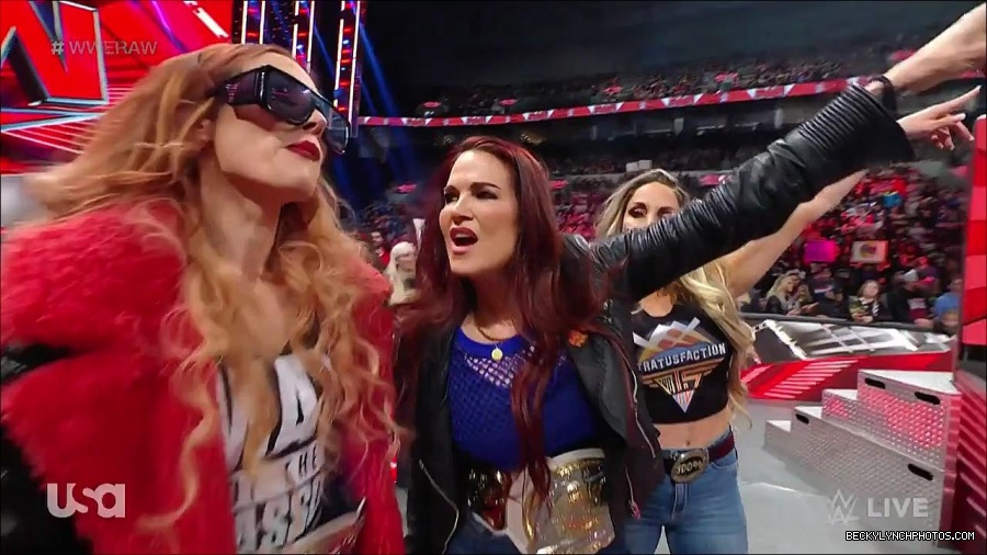 WWE_Monday_Night_Raw_2023_03_20_720p_HDTV_x264-NWCHD_mp4_005241561.jpg