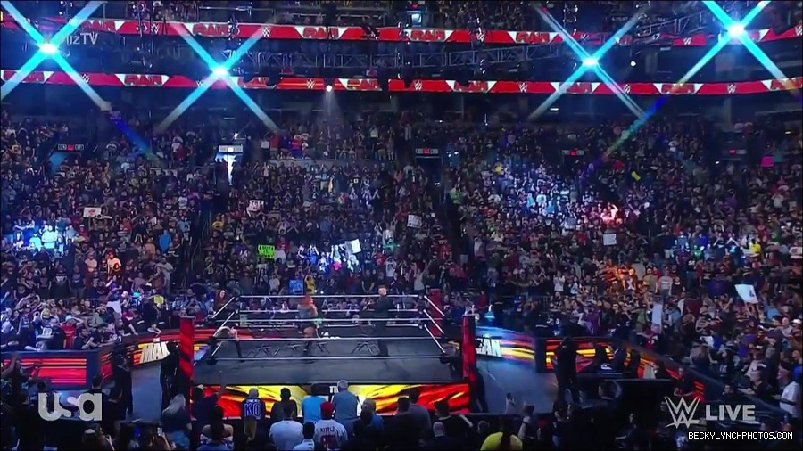 WWE_WrestleMania_Raw_2023_03_27_720p_HDTV_x264-NWCHD_mp4_000294648.jpg