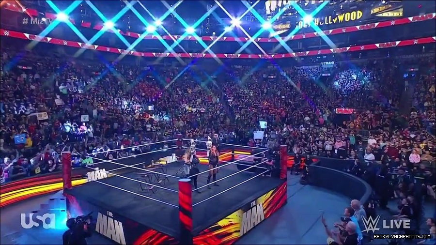 WWE_WrestleMania_Raw_2023_03_27_720p_HDTV_x264-NWCHD_mp4_000304658.jpg