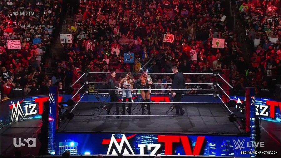 WWE_WrestleMania_Raw_2023_03_27_720p_HDTV_x264-NWCHD_mp4_000330284.jpg