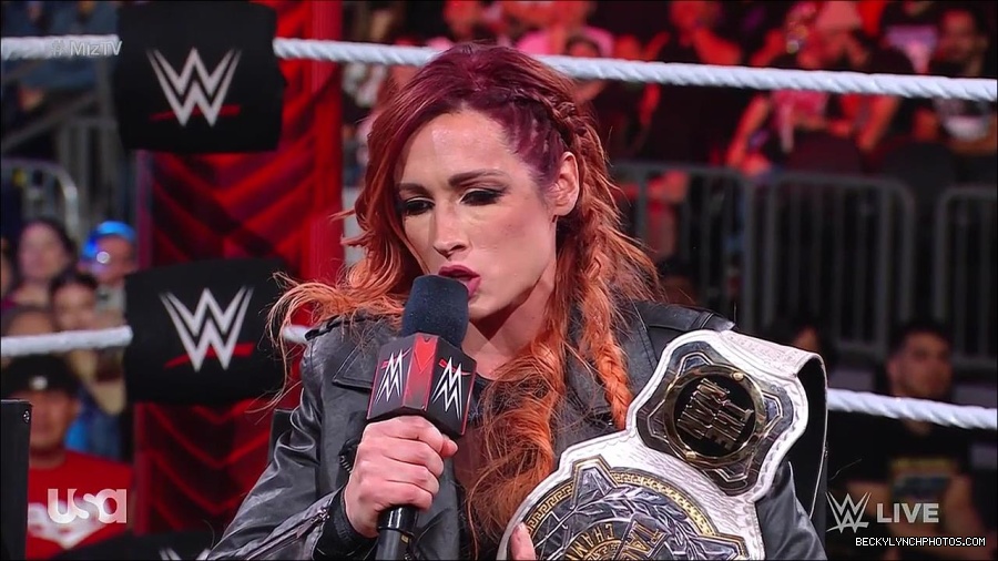 WWE_WrestleMania_Raw_2023_03_27_720p_HDTV_x264-NWCHD_mp4_000425579.jpg