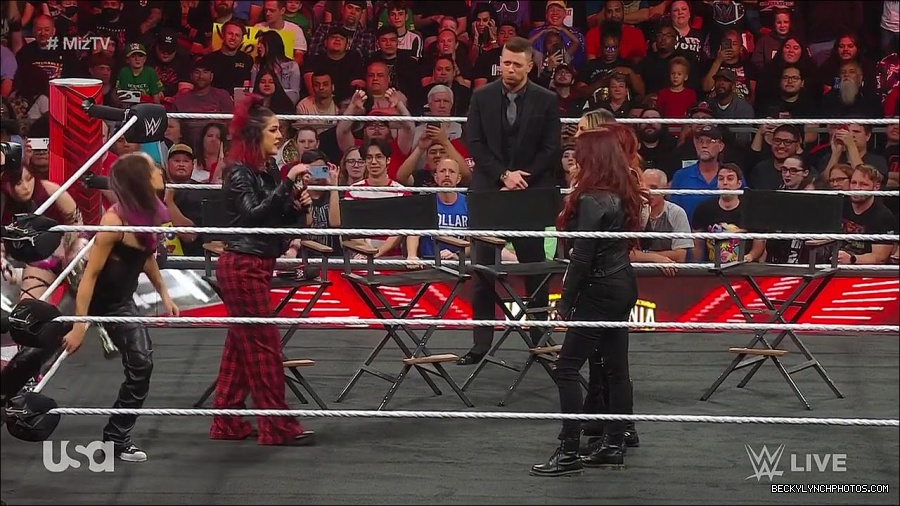 WWE_WrestleMania_Raw_2023_03_27_720p_HDTV_x264-NWCHD_mp4_000561949.jpg
