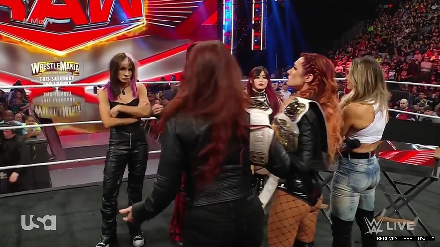 WWE_WrestleMania_Raw_2023_03_27_720p_HDTV_x264-NWCHD_mp4_000566353.jpg