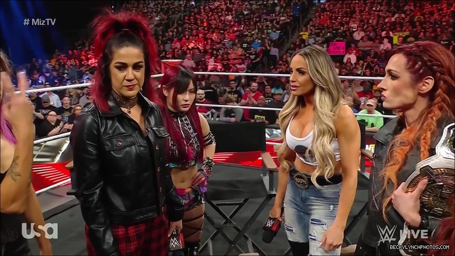 WWE_WrestleMania_Raw_2023_03_27_720p_HDTV_x264-NWCHD_mp4_000595983.jpg