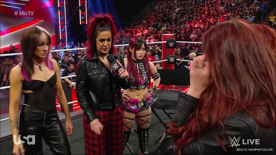 WWE_WrestleMania_Raw_2023_03_27_720p_HDTV_x264-NWCHD_mp4_000598785.jpg