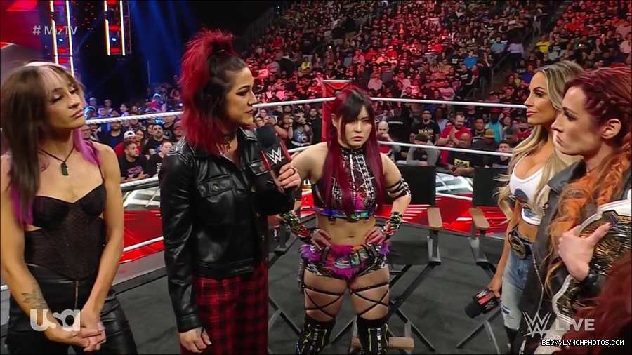 WWE_WrestleMania_Raw_2023_03_27_720p_HDTV_x264-NWCHD_mp4_000617604.jpg