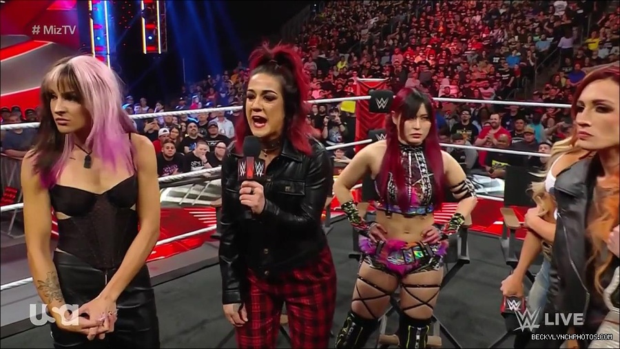 WWE_WrestleMania_Raw_2023_03_27_720p_HDTV_x264-NWCHD_mp4_000627214.jpg