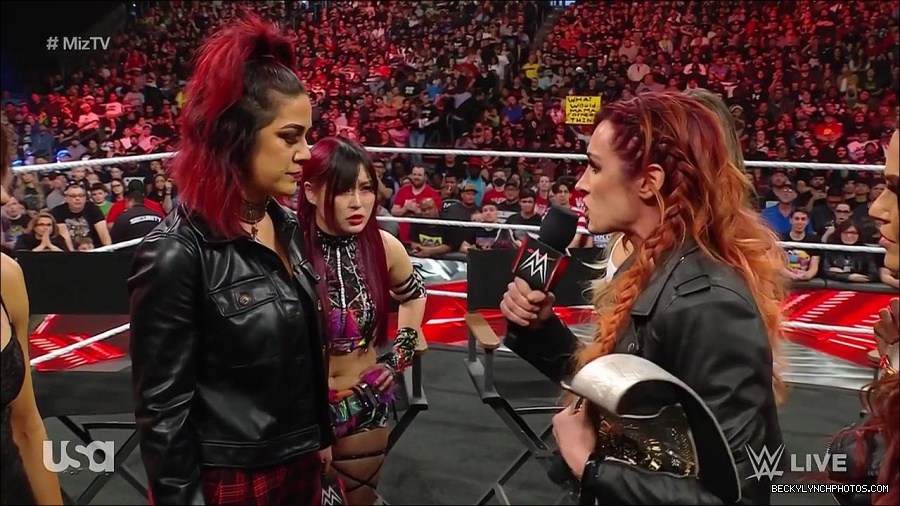 WWE_WrestleMania_Raw_2023_03_27_720p_HDTV_x264-NWCHD_mp4_000693680.jpg
